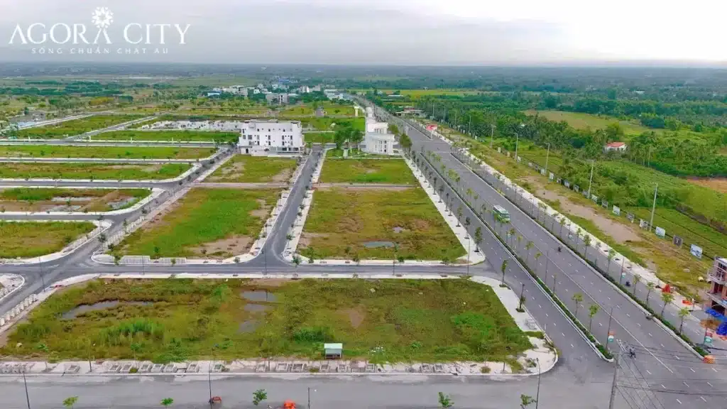 Agora City sở hữu vị trí vàng ngay mặt tiền đường DT818